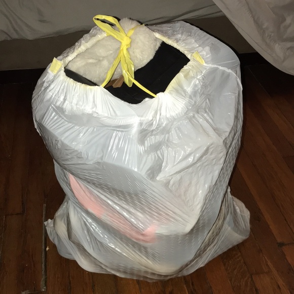 30 pairs of youth girls shoes. For bulk sale. - Picture 9 of 9